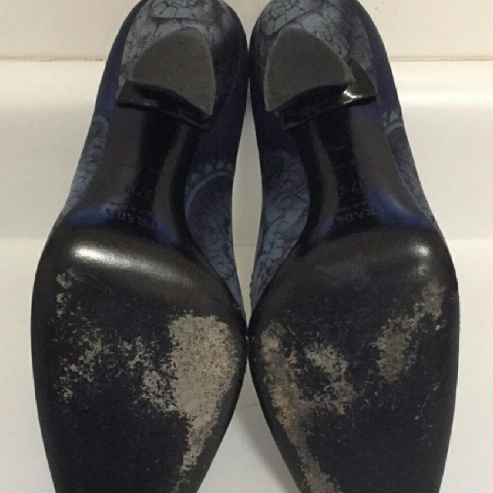 Authentic Prada's - Picture 5 of 5